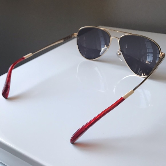 Disney X TOMS Snow White Maverick 301 (SOLD OUT collection) - Picture 4 of 9